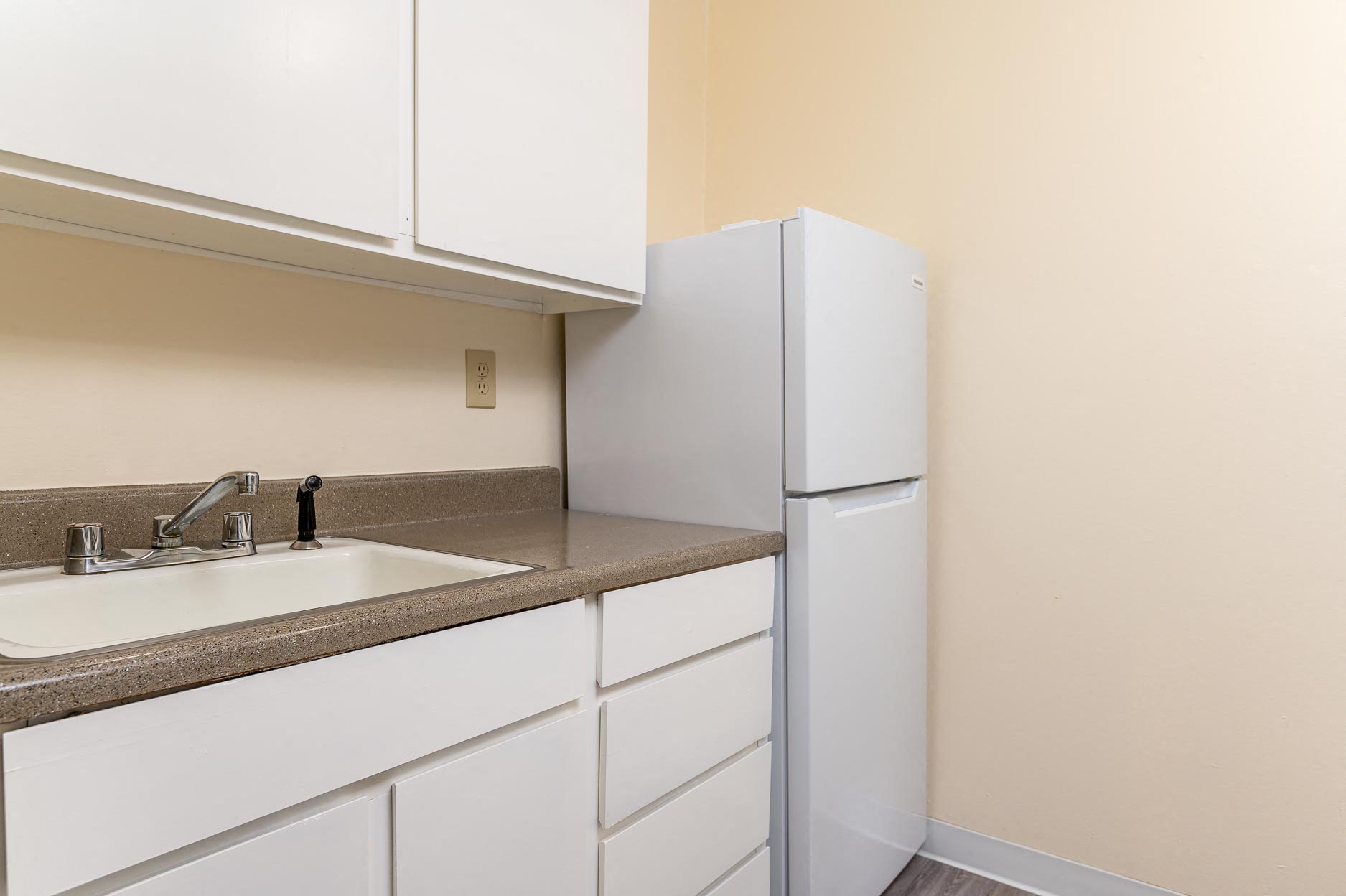 Raleigh Scholls Apartments